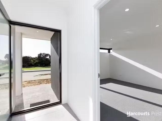 House for rent in Canning Vale, Western Australia