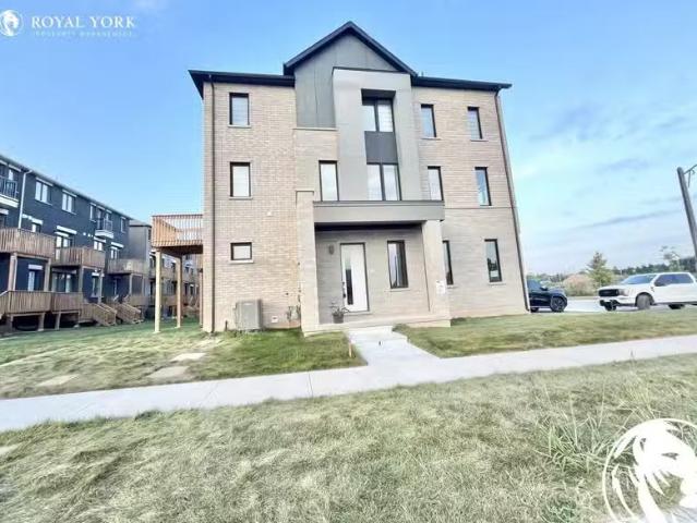 Condo for rent in Oakville, Ontario