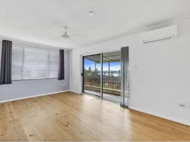 Apartment for rent in The Entrance, New South Wales