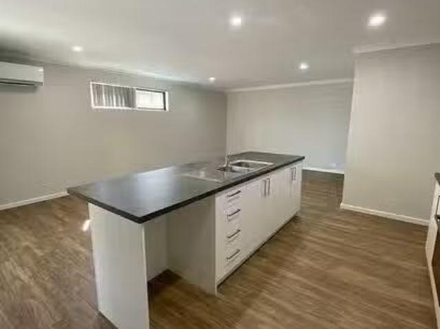 House for rent in Queens Park, Western Australia