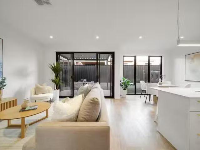 House for rent in Haddon, Victoria