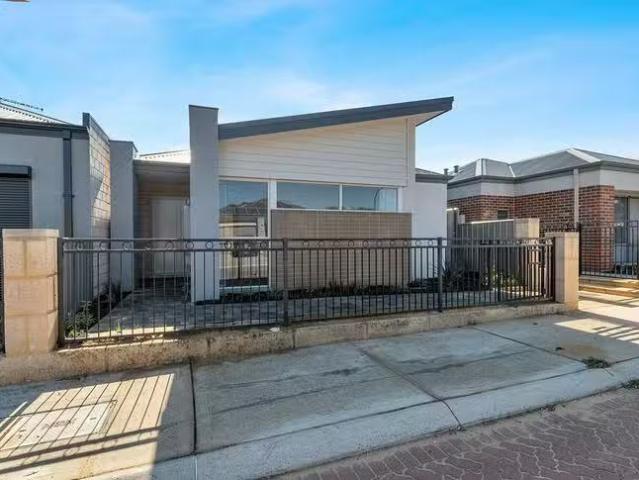 House for rent in Kwinana Town Centre, Western Australia