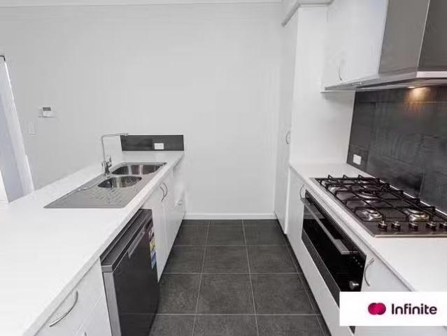 House for rent in Hammond Park, Western Australia