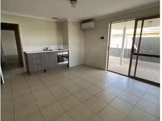 House for rent in Seville Grove, Western Australia