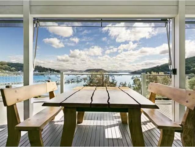 House for rent in Pretty Beach, New South Wales