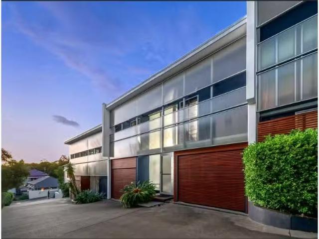 Condo for rent in Toombul, Queensland
