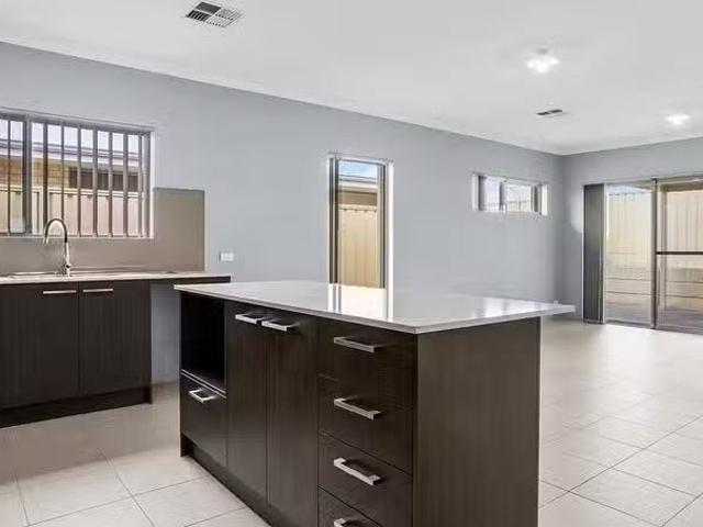 House for rent in Aubin Grove, Western Australia