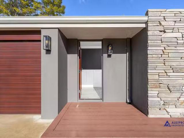 House for rent in Calista, Western Australia