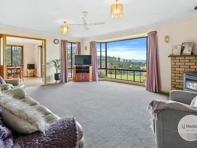 House for rent in Birchs Bay, Tasmania
