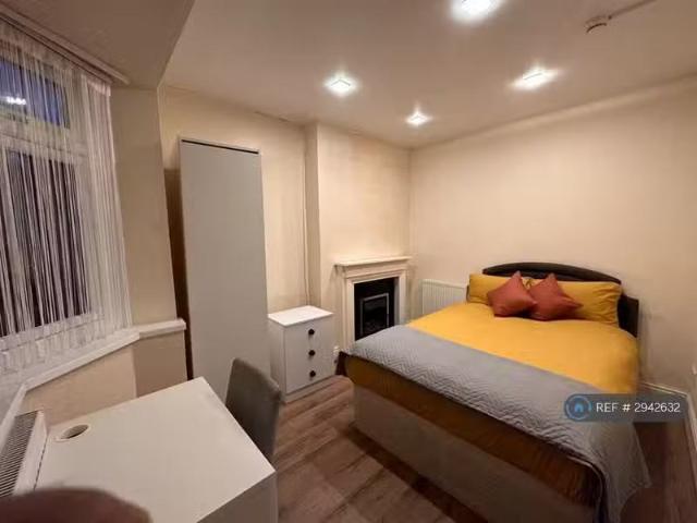 House for rent in Daimler Green, Coventry