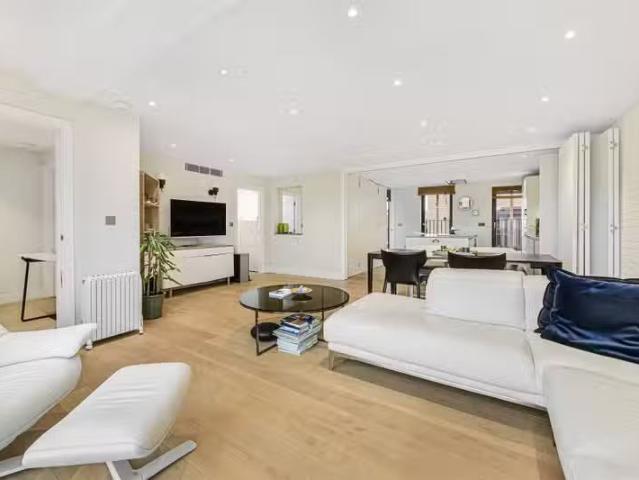 Apartment for rent in Soho, Greater London