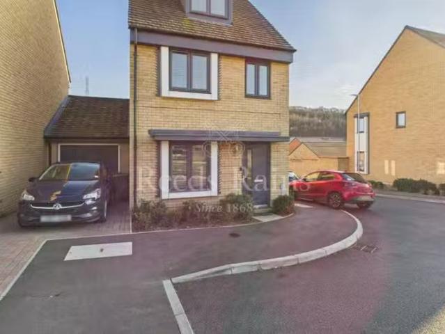 House for rent in Castle Hill, Monks Orchard
