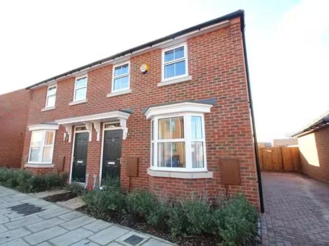 House for rent in Castle Hill, Monks Orchard