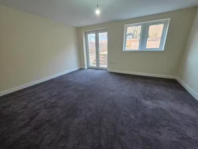 House for rent in Frizinghall, West Yorkshire