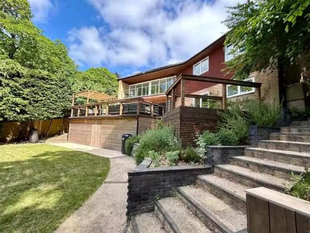 House for rent in Fole, Surrey