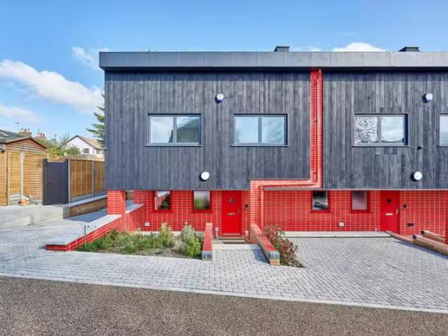 House for rent in Five Acres, Hertfordshire