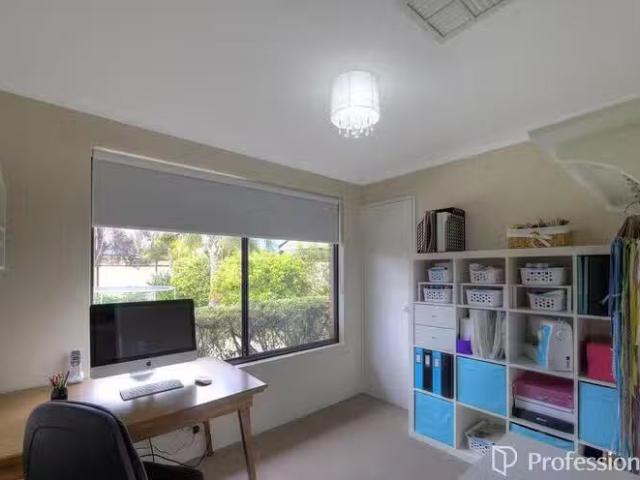 House for rent in Maida Vale, Western Australia