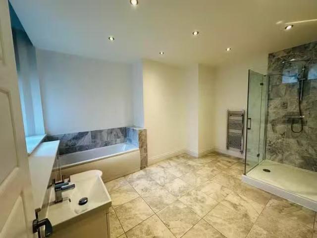 Apartment for rent in Boley Park, Staffordshire
