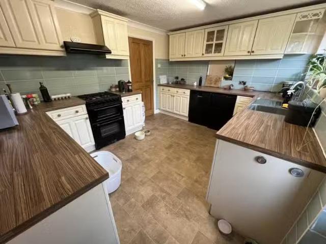 House for rent in London Borough of Croydon, Greater London
