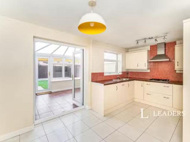 House for rent in Westwood Park, Rossmore