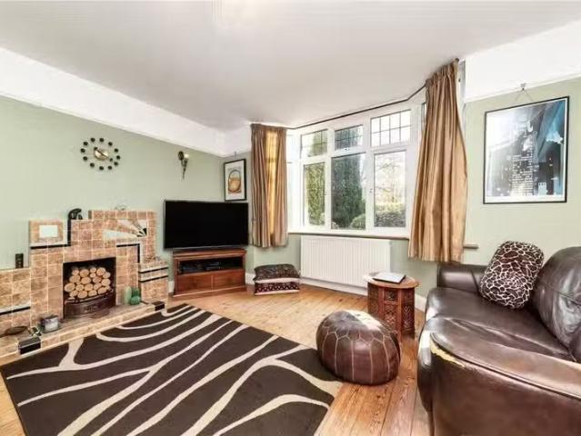 House for rent in Totteridge, Greater London