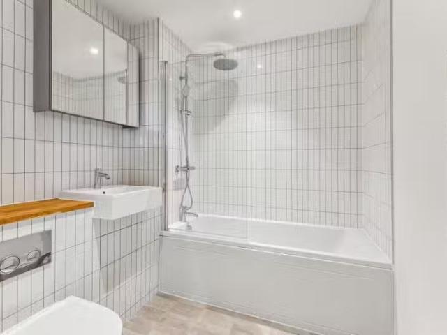 House for rent in Red Hill, Surrey