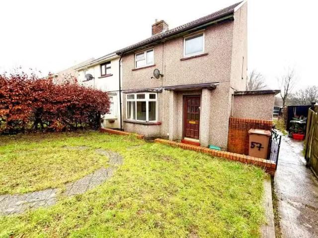 House for rent in Tredomen, Cefn Hengoed
