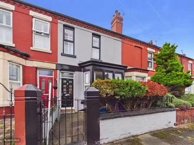 House for rent in Calderstones