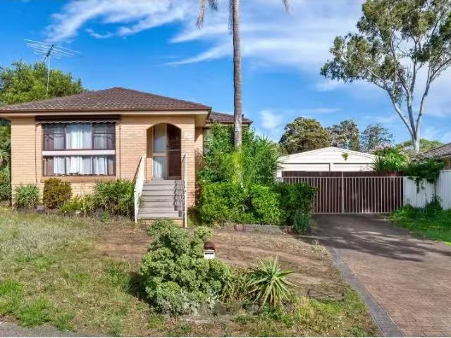House for rent in St Clair, Sydney