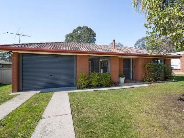 House for rent in West Wodonga, Victoria