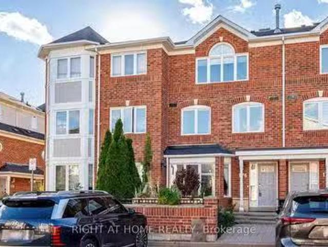 Condo for rent in Thornhill, Vaughan