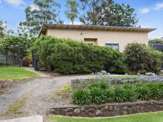 House for rent in Camerons Creek, Victoria