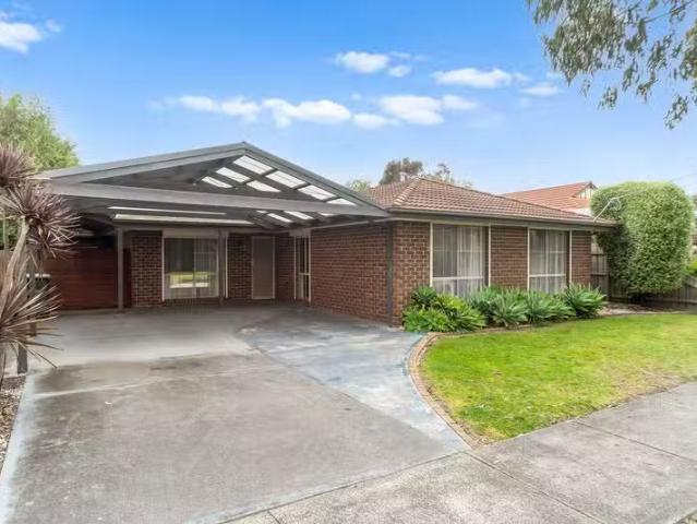 House for rent in Carrum Downs, Melbourne