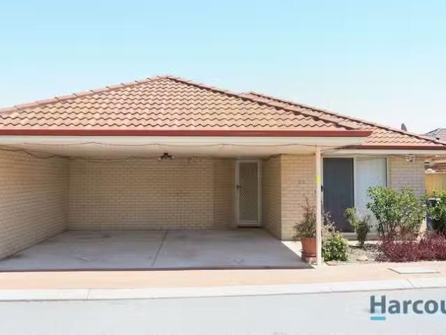 House for rent in Seville Grove, Western Australia