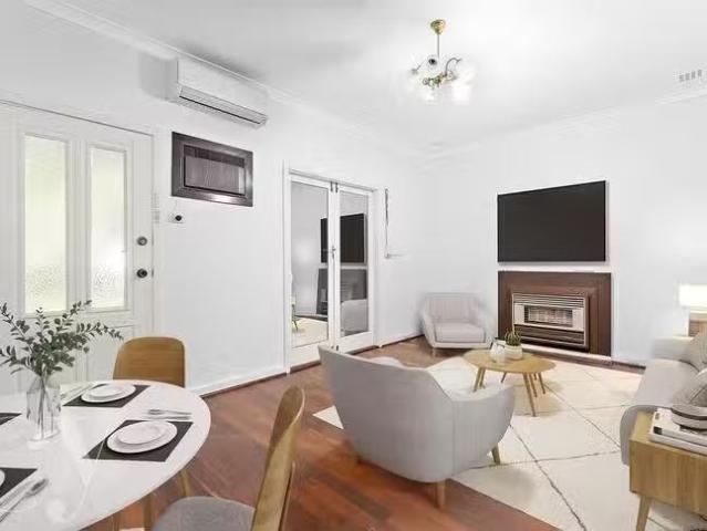 House for rent in Cloverdale, Western Australia