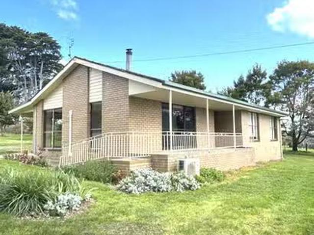 House for rent in Deans Marsh, Victoria