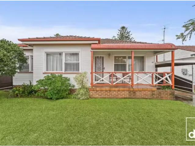 House for rent in Wollongong West, New South Wales