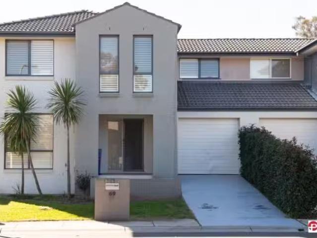 Condo for rent in Sydney, New South Wales