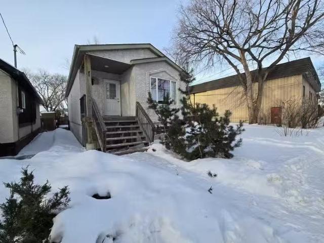 House for rent in East St. Paul, Manitoba