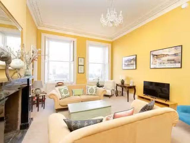 Apartment for rent in Broughton, Scotland