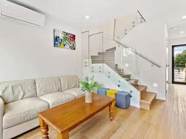 Apartment for rent in Owhata, Oroua County