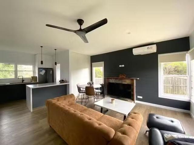 House for rent in Allansford, Victoria