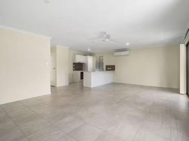 House for rent in Highfields, Queensland