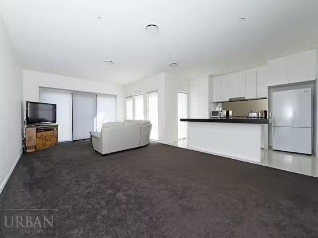 Condo for rent in Sydney, New South Wales