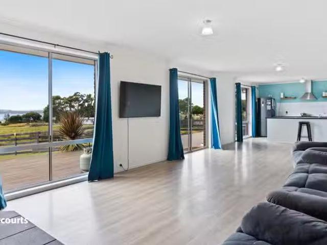 House for rent in Brooks Bay, Tasmania