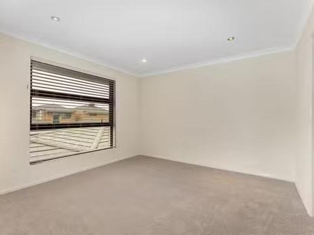 House for rent in Success, Western Australia