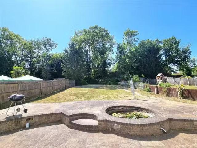 House for rent in Crofton, Greater London