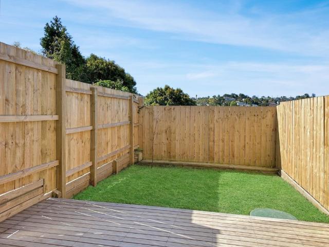 Townhouse for rent in Wairau Valley