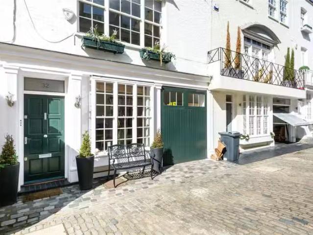 House for rent in Belgravia