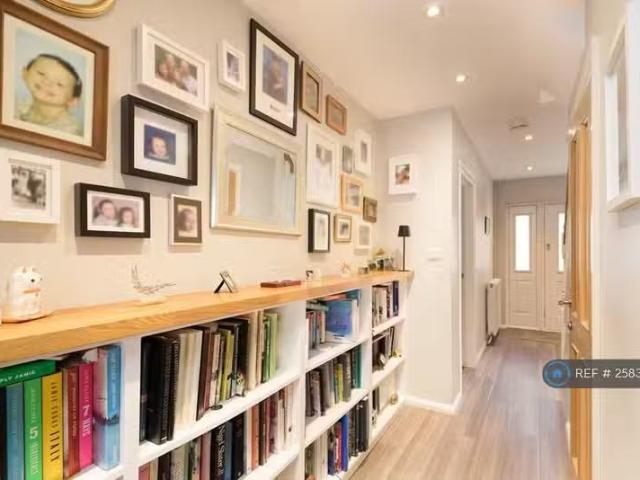 House for rent in Five Acres, Hertfordshire